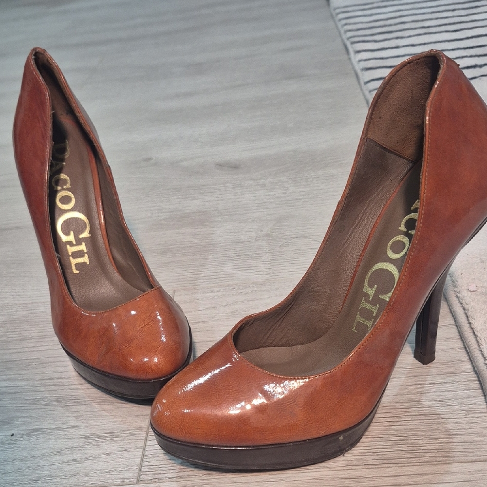 Paco Gil Elegant Brown Heels